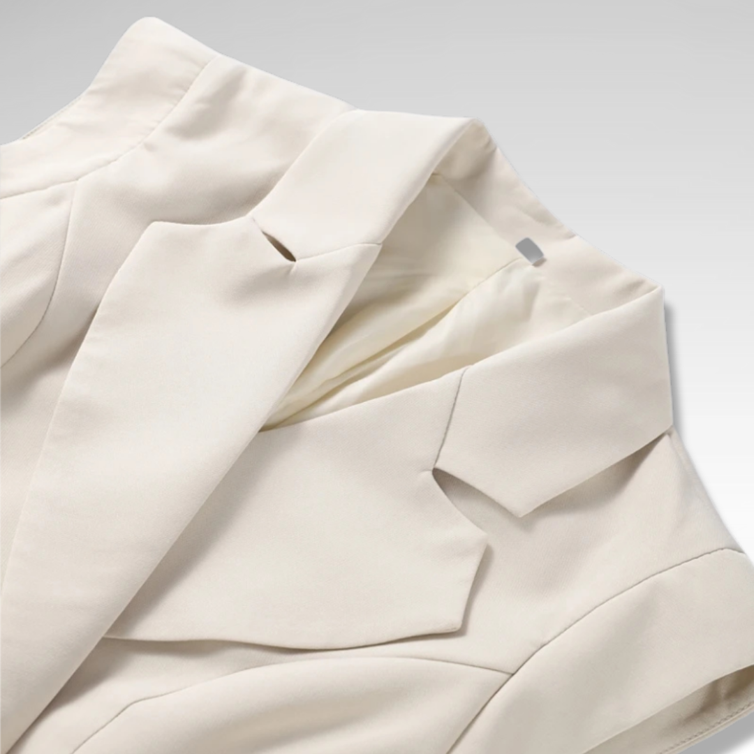 Chic Women's Suit with Sleeveless Lapel