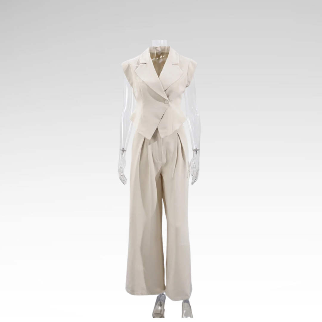 Chic Women's Suit with Sleeveless Lapel
