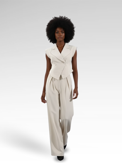 Chic Women's Suit with Sleeveless Lapel