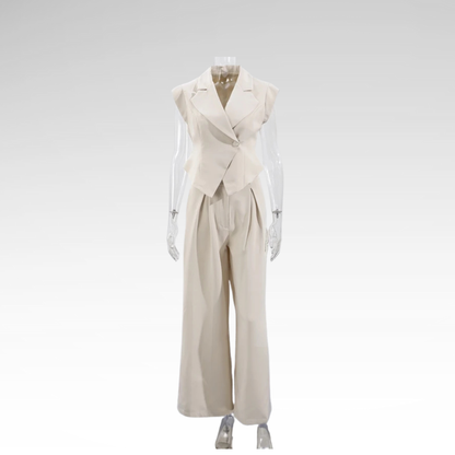 Chic Women's Suit with Sleeveless Lapel